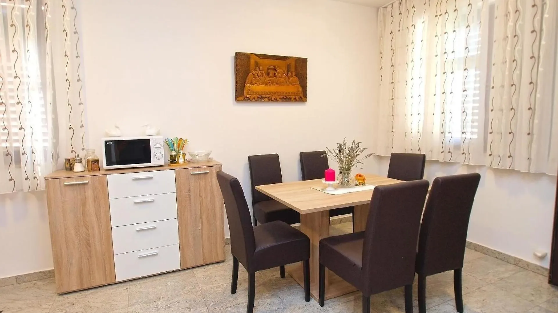 Apartment Ferienwohnung Fuer 7 Personen Ca 150 Qm In Pula-Fondole, Istrien Istrische Riviera Croatia